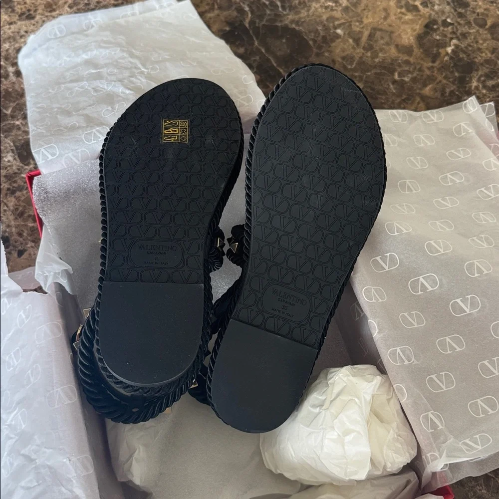Valentino rockstud espadrilles black braided fabrics leather sandals flats sz 36